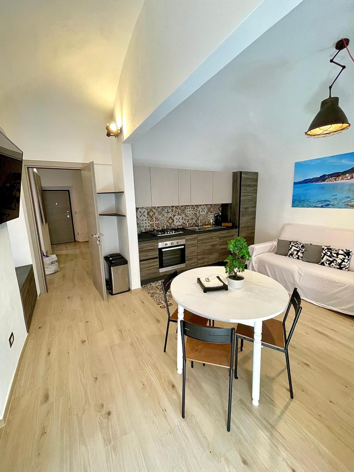 Grothouse Apartment ฟีนาเลลีกูเร ภายนอก รูปภาพ