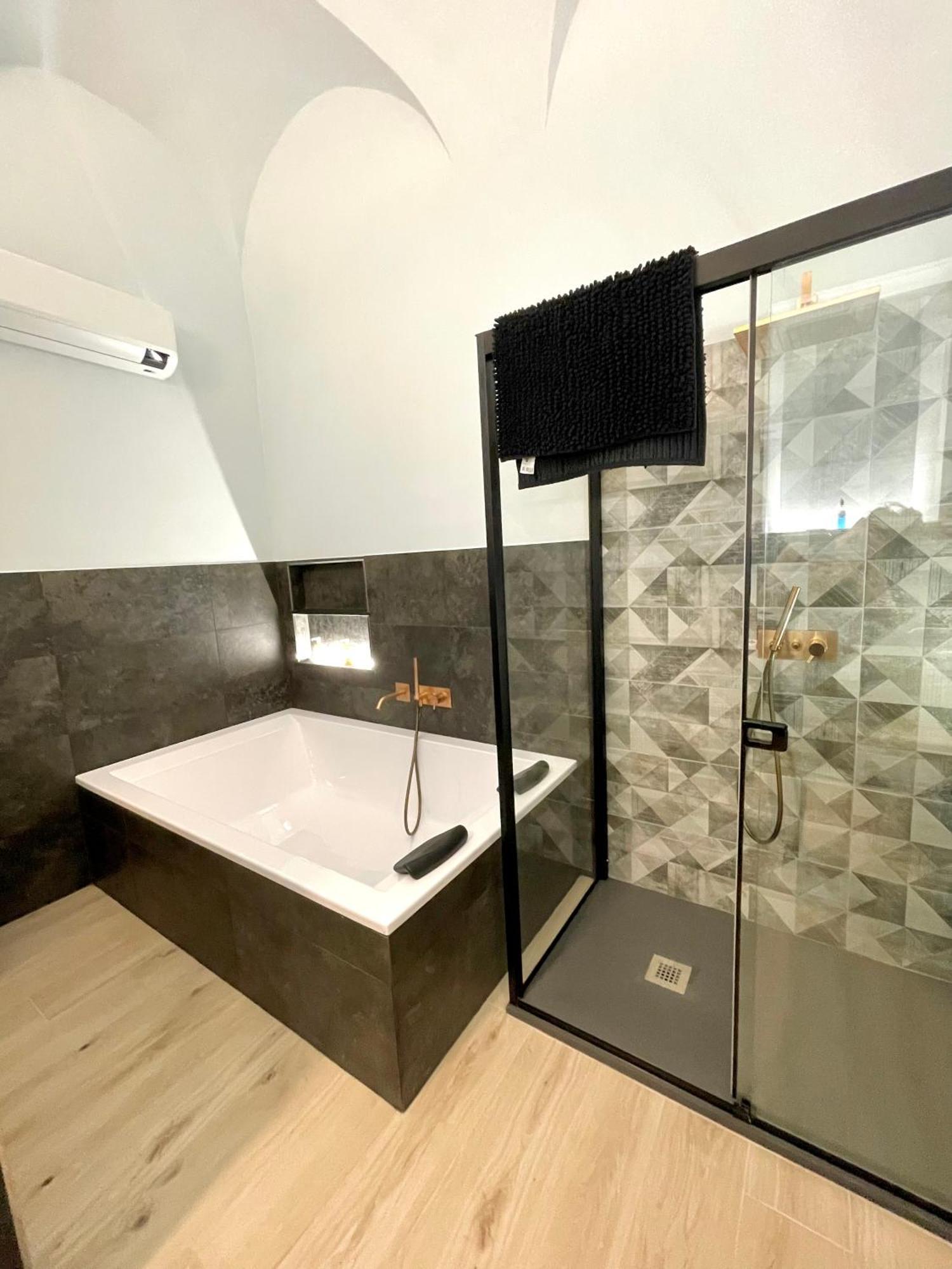 Grothouse Apartment ฟีนาเลลีกูเร ภายนอก รูปภาพ